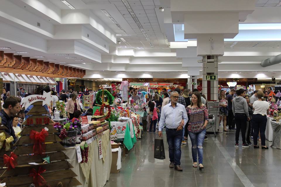 Mais de 9 mil prestigiam bazar natalino em prol do Hospital de Olhos Lions